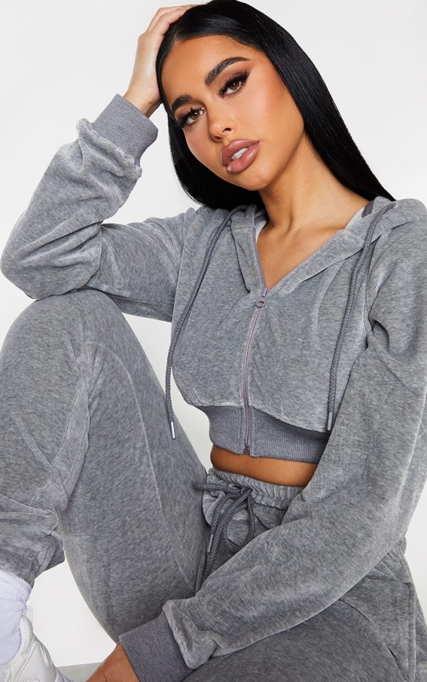 PRETTYLITTLETHING Shape Grey Velour Diamante Extreme Crop Sweatshirt