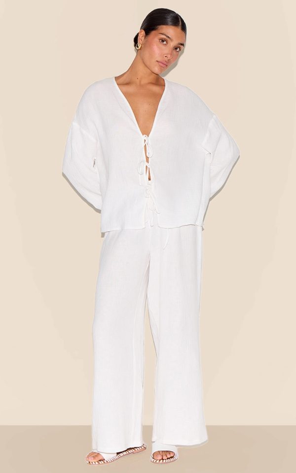 Petite White Cheesecloth Textured Wide Leg Pant
