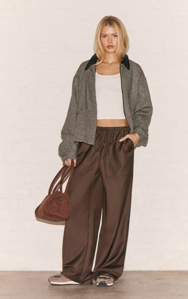 Chocolate Woven Drawstring Waist Low Rise Relaxed Pants