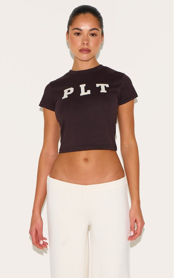 PRETTYLITTLETHING Chocolate Fitted T Shirt