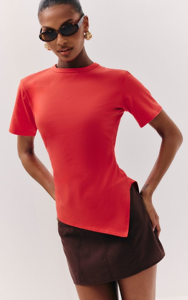 Red Cotton Ruched Side Asymmetric Hem T-shirt