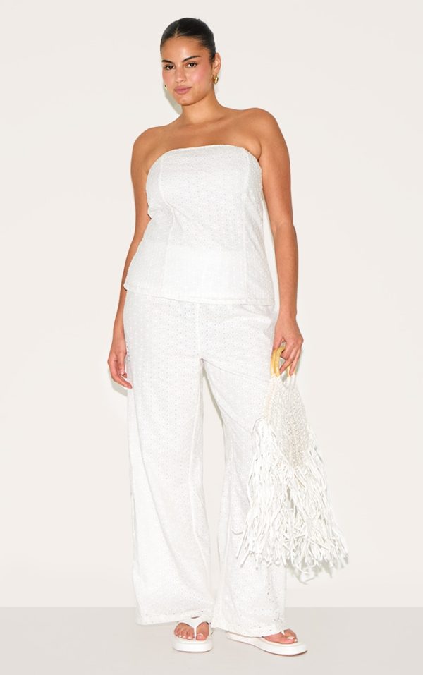 Plus White Embroidered Linen Mid Rise Pants