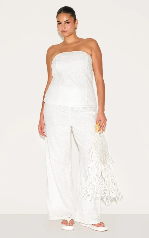 Plus White Embroidered Linen Mid Rise Pants