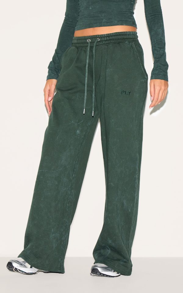 PRETTYLITTLETHING Forest Green Washed Low Rise Oversized Wide Leg Sweatpants