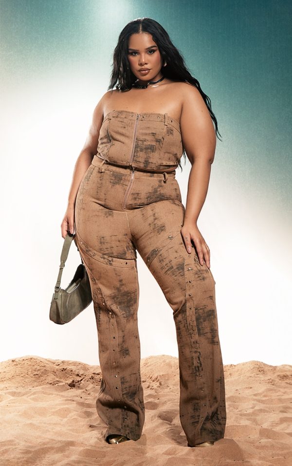 Plus Brown Acid Wash Studded Detail Flare Jeans