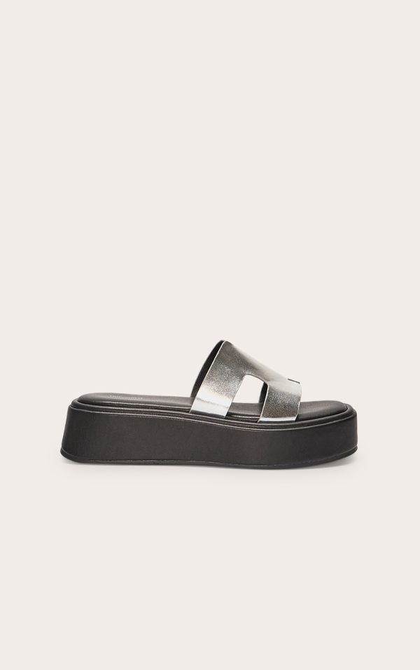 Silver Pu Strap Round Toe Flatform Sandals