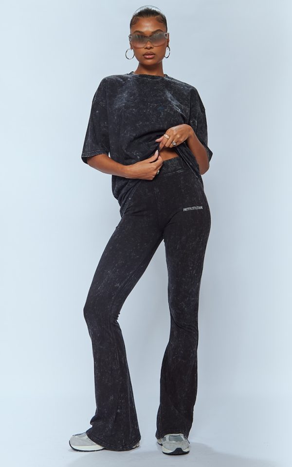 PRETTYLITTLETHING Charcoal Print Washed High Waist Flared Pants