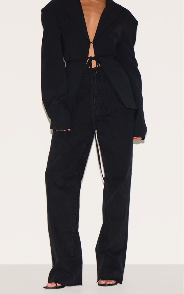 PRETTYLITTLETHING Petite Black Long Leg Straight Jeans