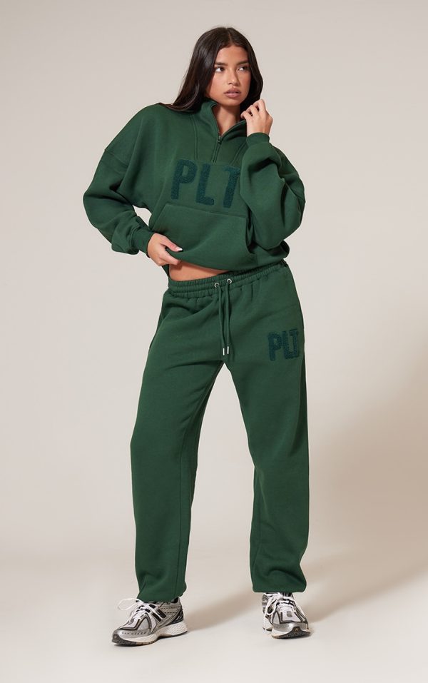 PRETTYLITTLETHING Forest Green Borg Applique Cuffed Sweatpants