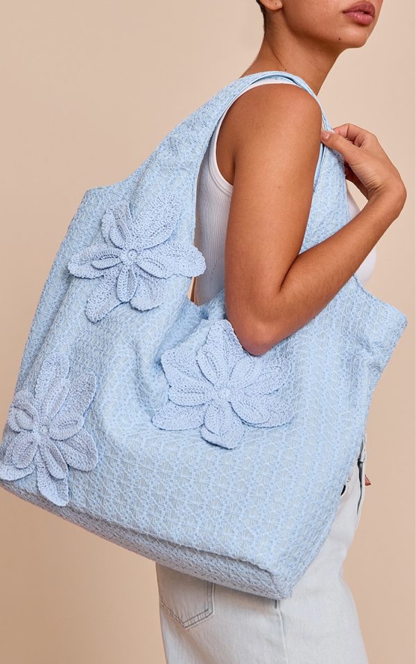 Blue Raffia Floral Placement Beach Tote Bag