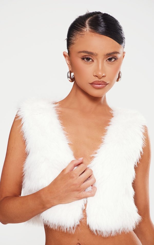 Petite White Fluffy V Neck Crop Top