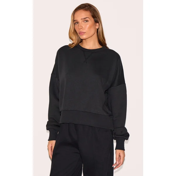 Black Boxy Basic Sweatshirt