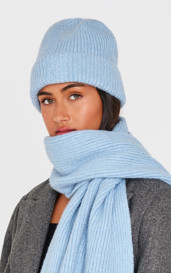 PRETTYLITTLETHING Blue Rib Logo Beanie