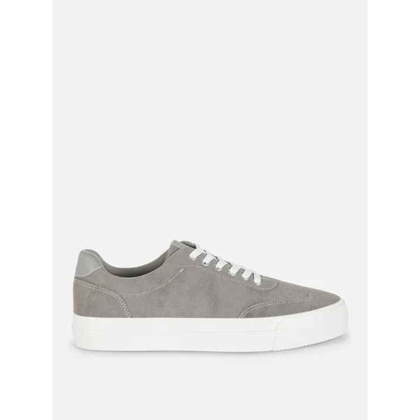 Chunky Low-Top Sneakers - Gray