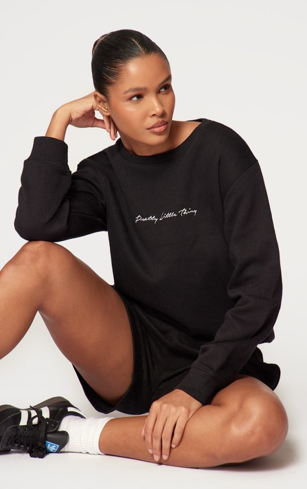 PRETTYLITTLETHING  Black Oversized Sweatshirt