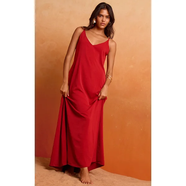 Deep Red Floaty Woven Low Back Maxi Dress