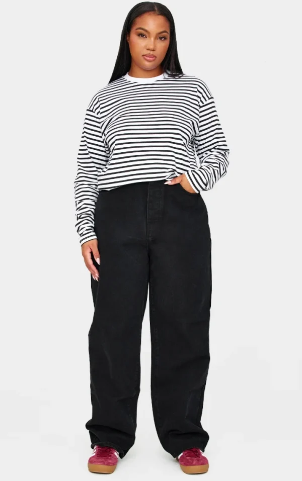 PRETTYLITTLETHING Plus Washed Black Boyfriend Jeans