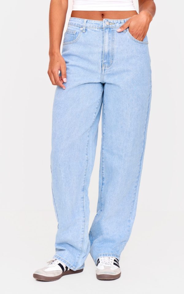 PRETTYLITTLETHING Light Blue Wash High Waist Boyfriend Jeans