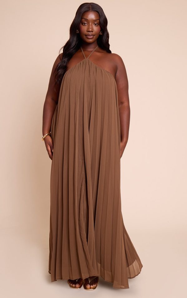 Plus Chocolate Printed Pleated Chiffon Halterneck Maxi Dress