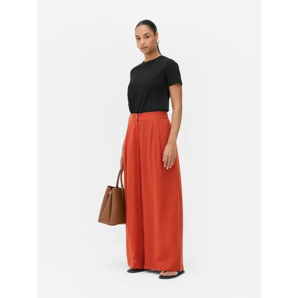 Essential Short Sleeve T-Shirt - Black