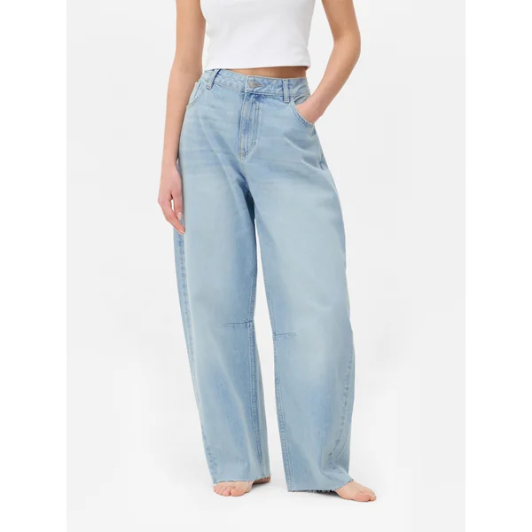 Frayed Hem Barrel Jeans - Light Blue