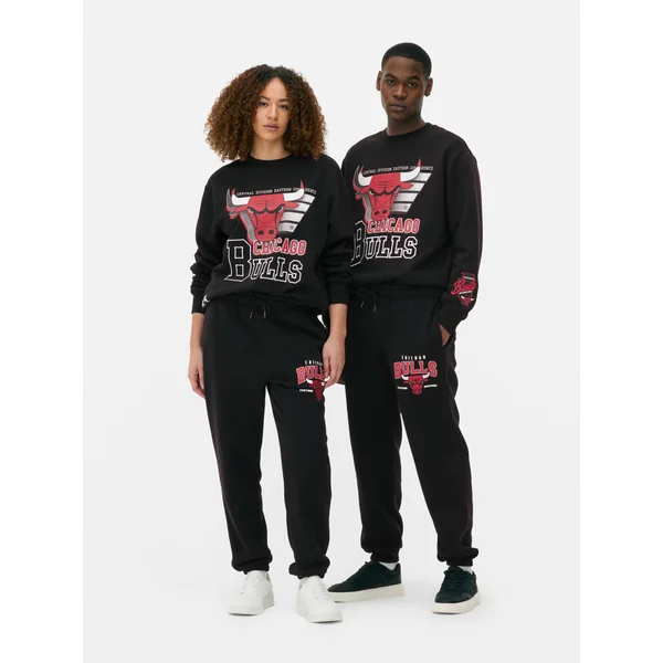 NBA Chicago Bulls Logo Joggers - Black