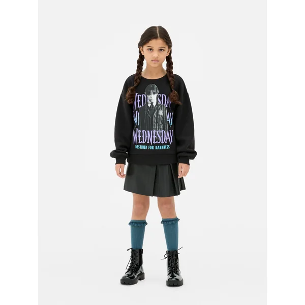 Netflix Wednesday Sweatshirt - Black