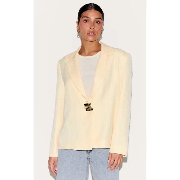Petite Buttercream Trim Detail Textured Blazer