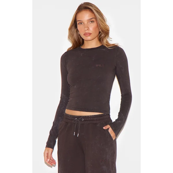 PRETTYLITTLETHING Charcoal Washed Fitted Long Sleeve T-shirt