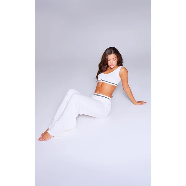 PRETTYLITTLETHING Cream Seamless Ribbed Bra