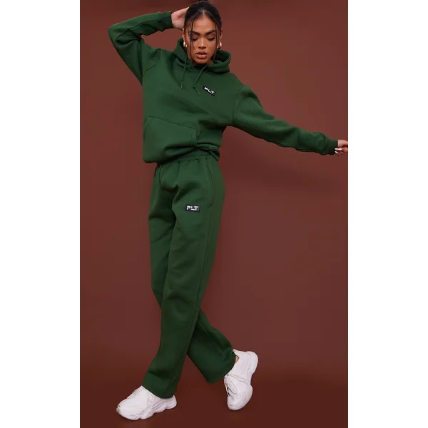PRETTYLITTLETHING Forest Green Logo Badge Detail Straight Leg Sweatpants