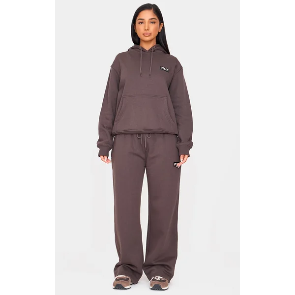 PRETTYLITTLETHING Petite Charcoal Straight Leg Badge Detail Sweatpants