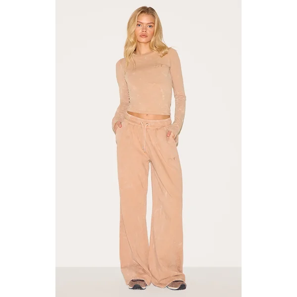 PRETTYLITTLETHING Sand Washed Low Rise Oversized Wide Leg Sweatpants