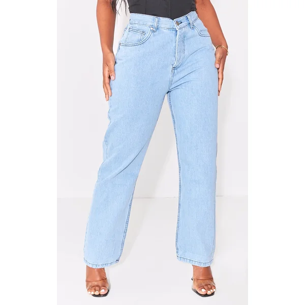 PRETTYLITTLETHING Shape Vintage V Front Waistband Straight Leg Jeans