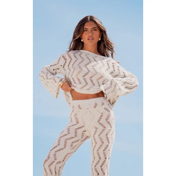 Sand Textured Cut Out Detail Knit Long Sleeve Top