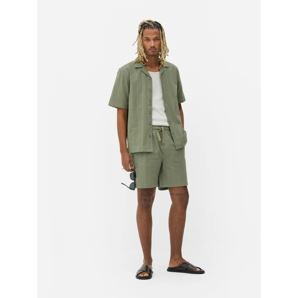 Seersucker Textured Shorts - Green