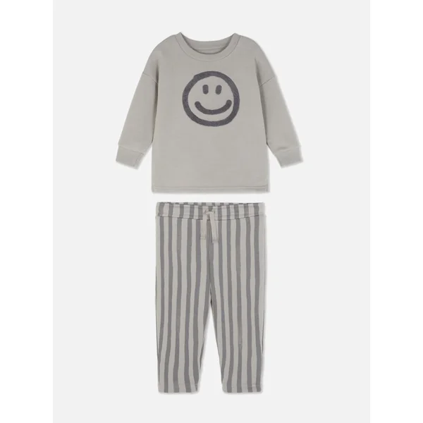 Tufted Smiley Face Pajama Set - Gray